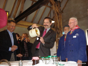 Opening Kroëdpörs in Eynderhoof