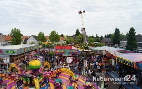 Ruud Feltkamp, bekend GTST, bezoekt Ospel Kermis