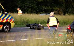 Motor vliegt over vangrail A2 Nederweert 2989