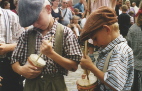 Festeynder en de kids