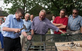 2013-08-11 Smeedwerk voor kerkhof Ospel 161