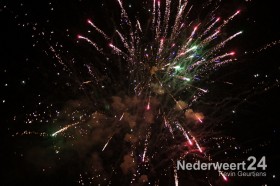 Vuurwerk tijdens opening Brug 15 en Kermis Nederweert