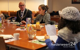 2013-11-04 Burgemeestersontbijt met Basisschool Budschop Nederweert 1795