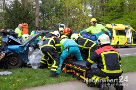 Ongeval N279 Heythuysen twee auto's frontaal op elkaar. Twee zwaar gewonden