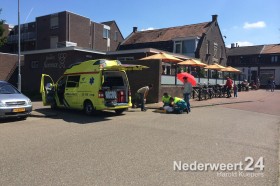 Vrouw gewond na val bij parkeerplaats Aldi