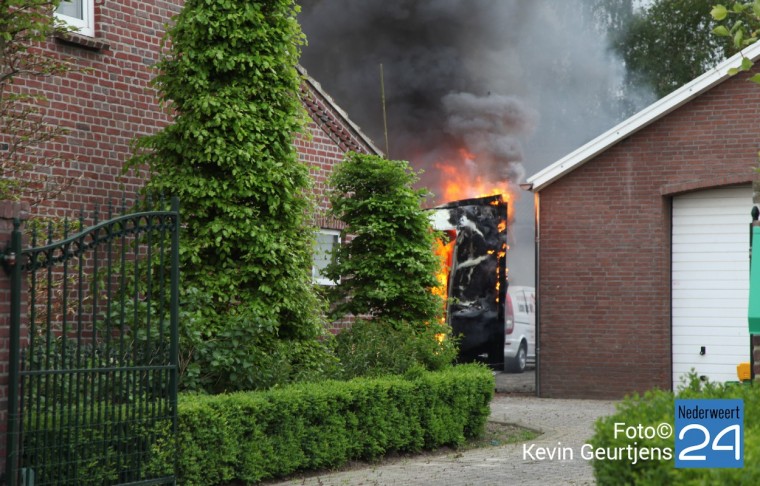 Brand frietwagen Ospel