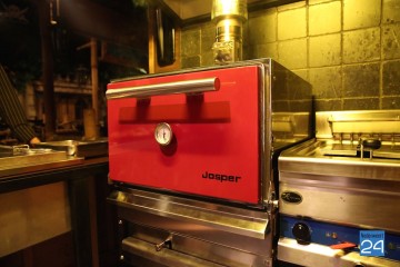 Josper grill bij Dorpsherberg Ospel 3936