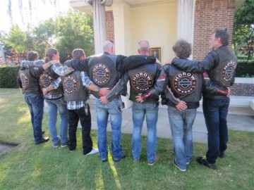 Bikers Militair Kerkhof Nederweert 005