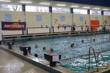 Zwem4daagse Nederweert bij sportcentrum Laco