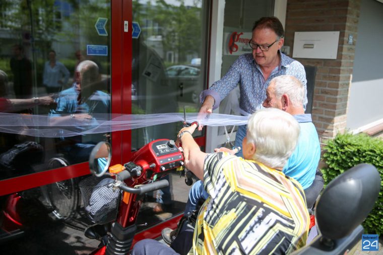 Opening nieuwe schuifdeuren Huisartsenpost Nederweert-3