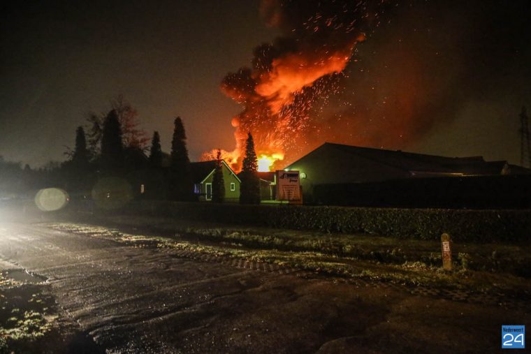 grote-brand-sint-sebastiaanskapelstraat-weert-2