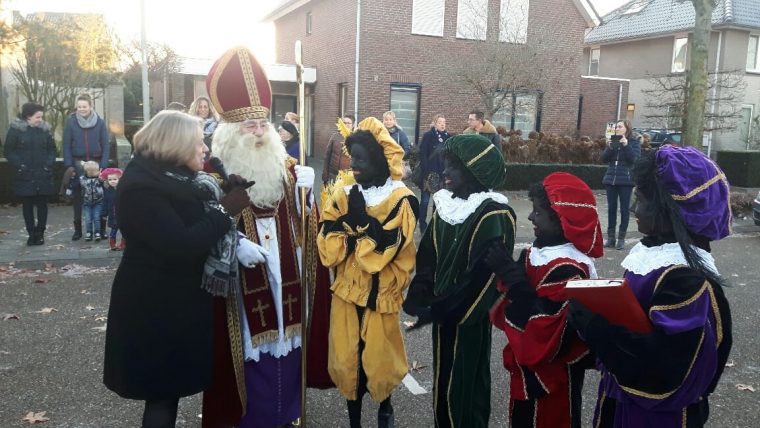 sinterklaas-op-bezoek-bij-de-kinderen-van-obs-de-klimop