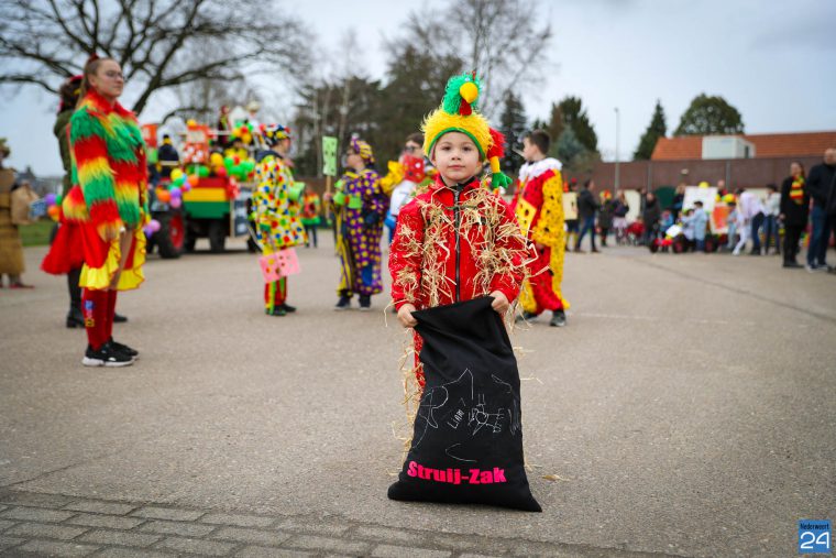 Kinderoptocht Leveroy 2020