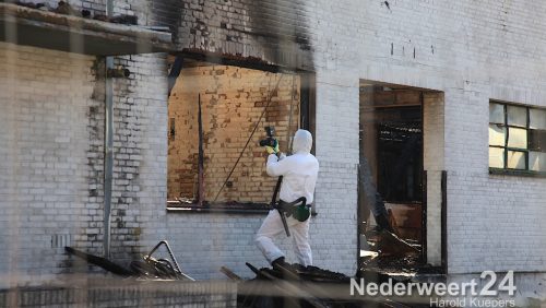 Dinsdagmorgen is de politie begonnen met een sporenonderzoek bij de Boerenbond. Zondagmorgen is hier een grote brand uitgebroken en de politie wil onderzoeken of hier spraken is van brandstichting.