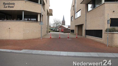 Burgemeester en wethouders hebben besloten om de Burg. Hobusstraat, tussen de Geenestraat en de parkeerplaats bij Emté, volledig af te sluiten voor gemotoriseerd verkeer.