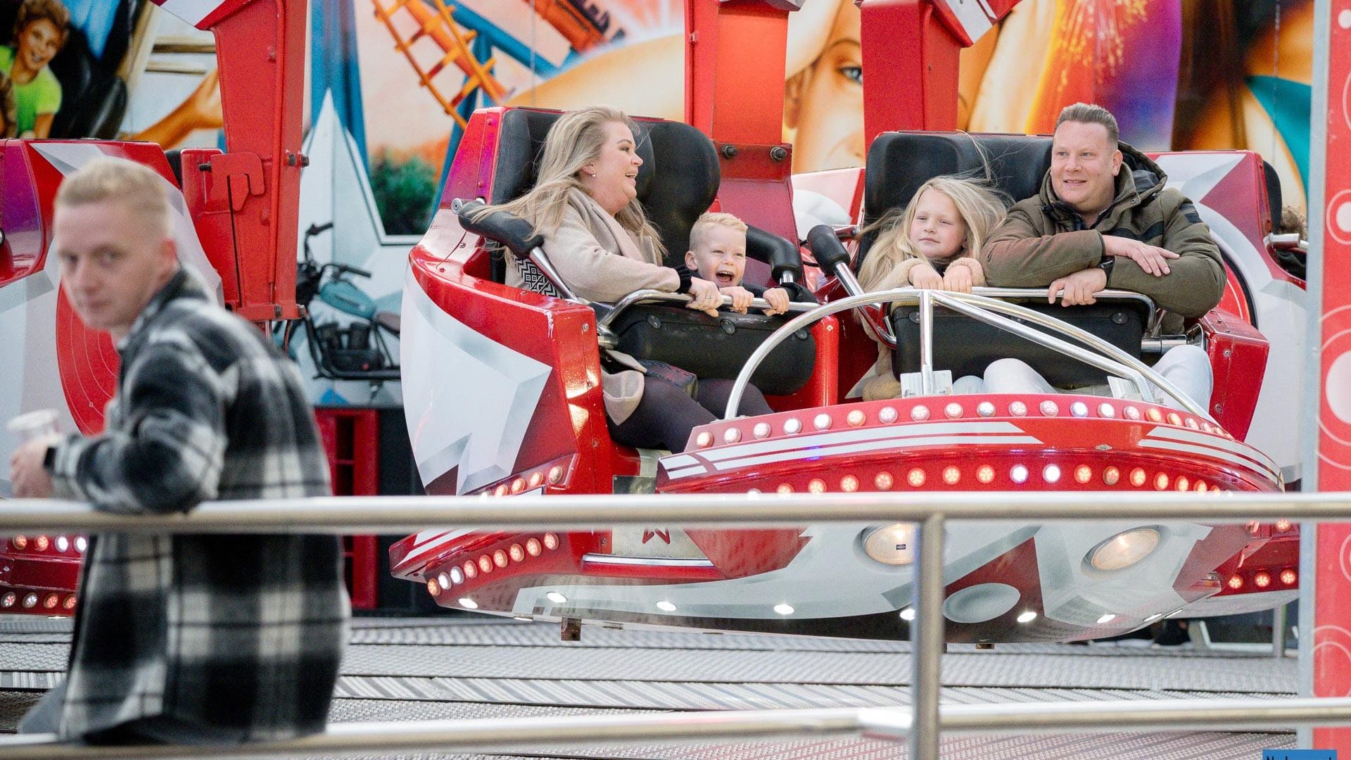 2024_09_30 Kermis Weert zondag mis en draaien-34