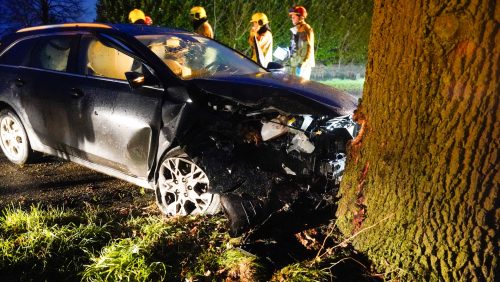 2024_12_16-Ongeval-letsel-auto-boom-Wessemerdijk-Nederweert-5