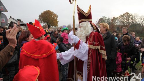 Aankomst-Sinterklaas-Nederweert-2012-431