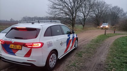 Achtervolging-in-Ospeldijk-bestuurder-vlucht-de-Peel-in2