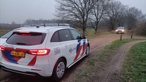 Achtervolging-in-Ospeldijk-bestuurder-vlucht-de-Peel-in2