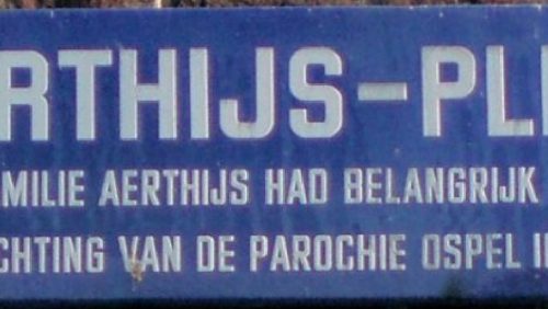 Aerthijs-plein-Ospel-Henk-Hermans