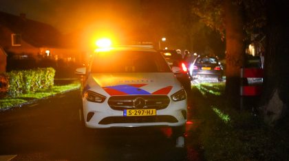 Automobilist raakt voetganger met spiegel op Kuilstraat in Ospel-1