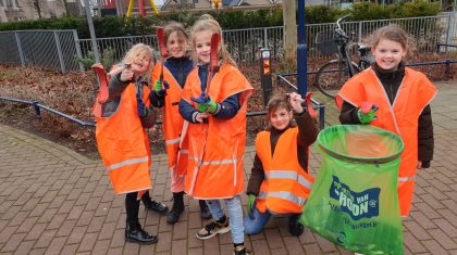 Basisscholen-Nederweert-druk-in-de-weer-met-thema-zwerfafval