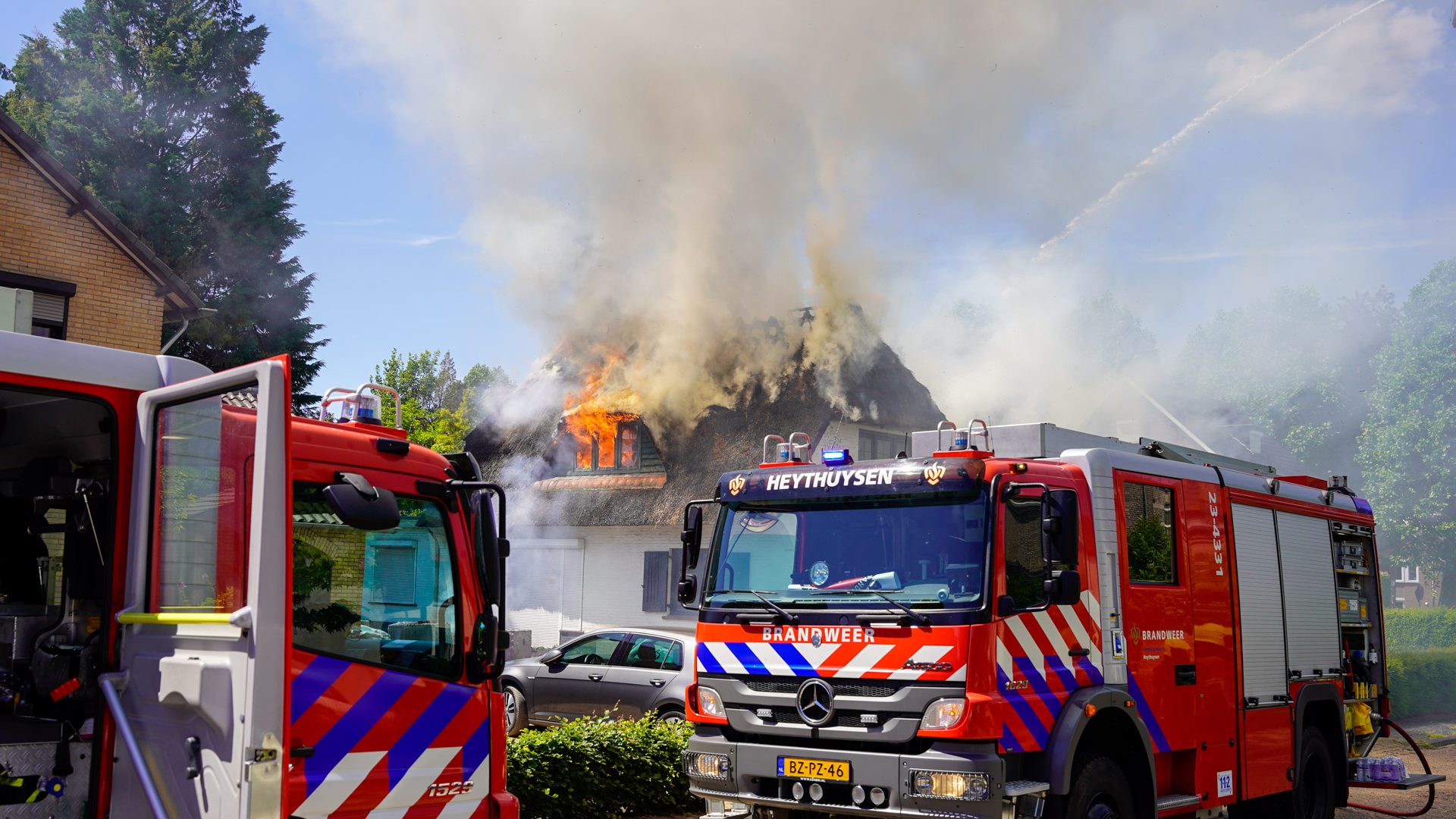 Brand-woning-woningbrand-Biesstraat-Heythuysen-11