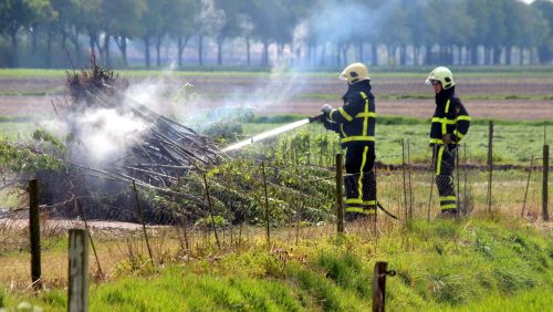 Brandweer-blust-2-kleine-brandjes-005