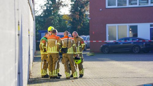 Brandweer-doet-metingen-in-pand-Graafschap-Hornelaan-na-bestuurlijke-controle2