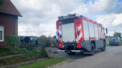 Brandweer-ondersteunt-bij-paard-in-nood-1