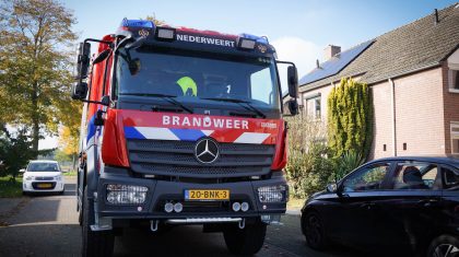 Brandweer-redt-vogeltje-in-Nederweert-1