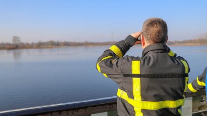 Brandweer-zoekt-ree-in-Schoorkuilen-Nederweert-3