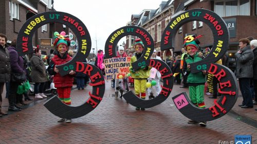 Carnavalsoptocht-Nederweert-2016-33