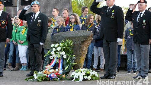 Dodenherdenking 4 mei 2013 Raadhuisplein Nederweert