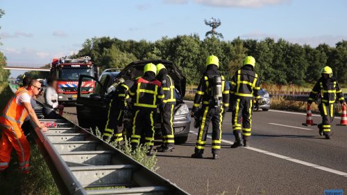 Flinke-rook-uit-auto-A2