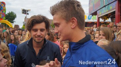 Ruud Feltkamp, bekend GTST, bezoekt Ospel Kermis