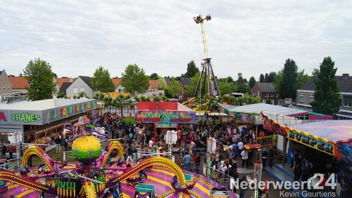 Ruud Feltkamp, bekend GTST, bezoekt Ospel Kermis