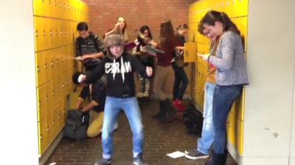 Harlem-shake-op-Philips-van-Horne