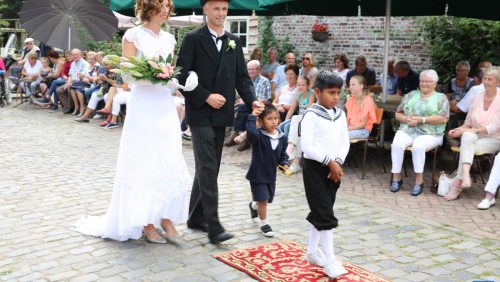 Historisch-modeshow-Eynderhoof-Nederweert-Eind-40