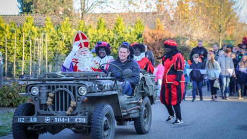 Intocht-sinterklaas-in-leveroy-14