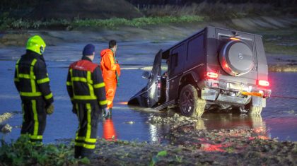 Jeep-te-water-Heihuisweg-Weert-7