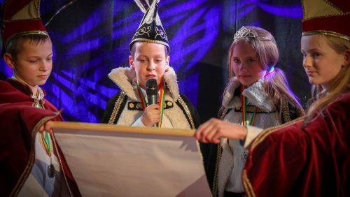 Jeugdprins-Jelle-II-en-prinses-Olivia-van-VV-de-Uulskuukes-in-Leveroy-23