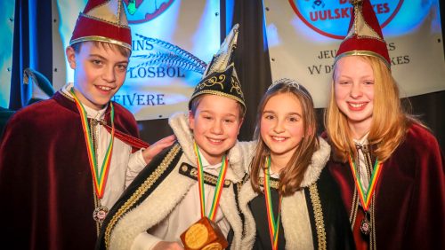 Jeugdprins-Thuur-1-en-prinses-Marit-van-VV-de-Uulskuukes-Leveroy-24