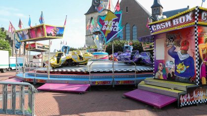 Kermis-Stramproy-opbouw-1