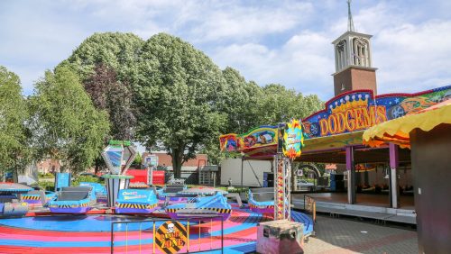 Kermis-in-Nederweert-Eind-opbouw-3