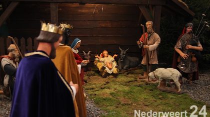 Kerststal-St-Lambertuskerk-Nederweert-457