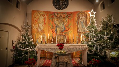 Kerstversiering-kapel-t-Schoor-1