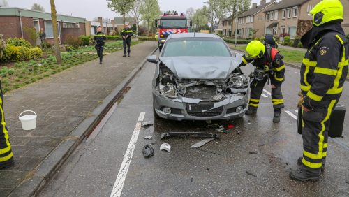 Kop-staart-aanrijding-Lindenstraat-Nederweert-2