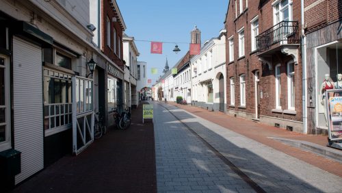 Leeg-straatbeeld-in-Weert-door-coronavirus-Johan-Horst-15